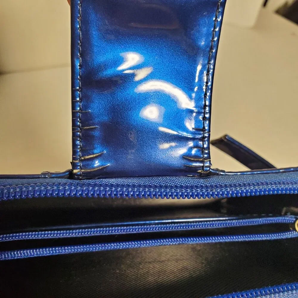 Hello Kitty 2011 Embossed Blue Wallet Clutch Purse –Metallic Patent Faux Leather